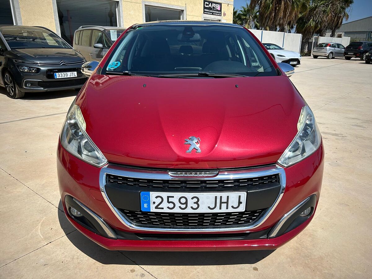 PEUGEOT 208 ALLURE 1.2 PURETECH AUTO SPANISH LHD IN SPAIN 80000 MILES SUPER 2015